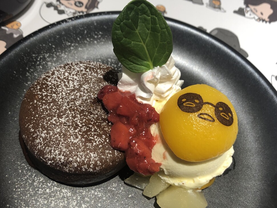 Jin×gudetama Cafe(ジン×ぐでたまカフェ)